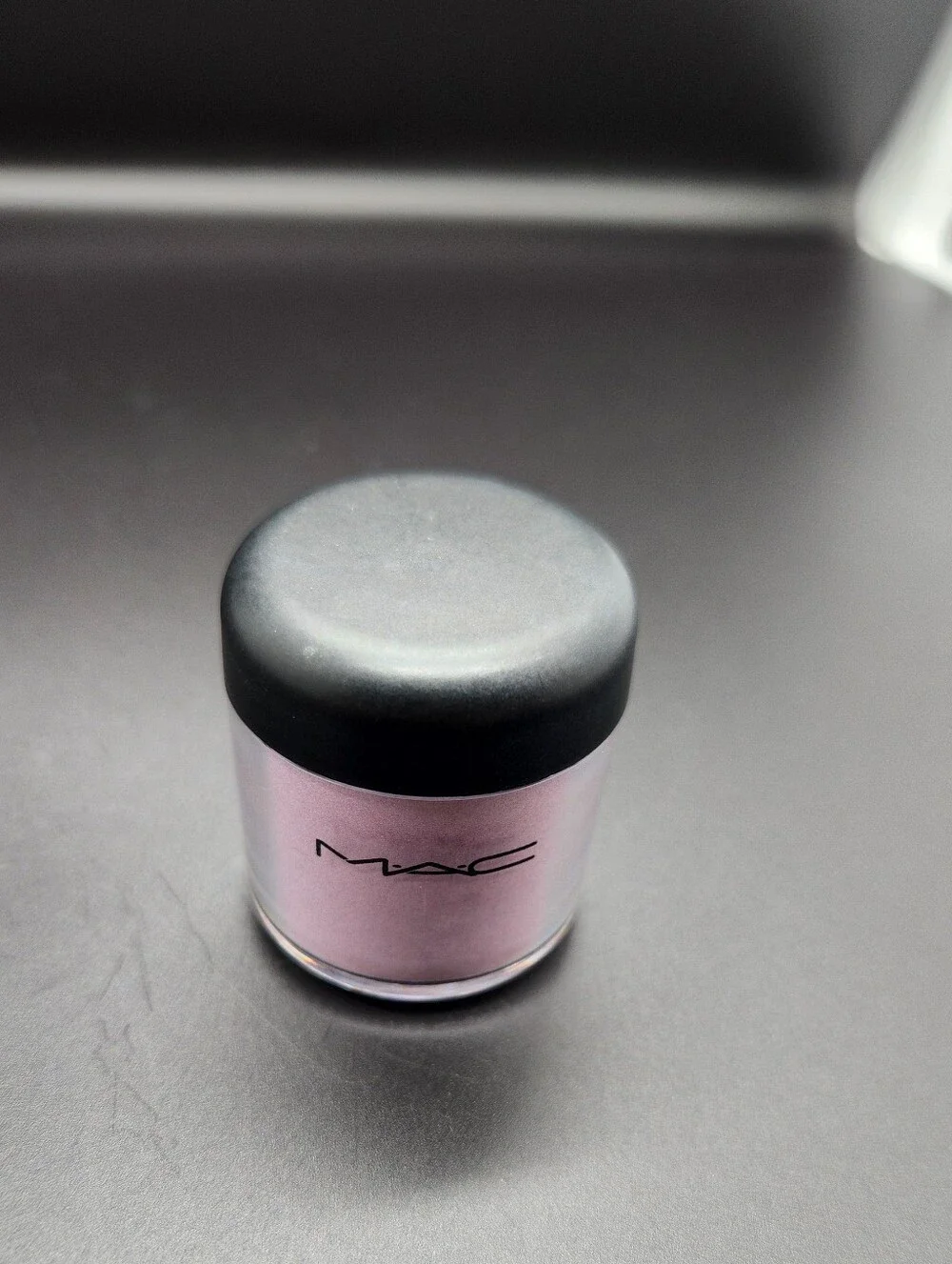 MAC Cosmetics Lovely Lily Loose Pigment